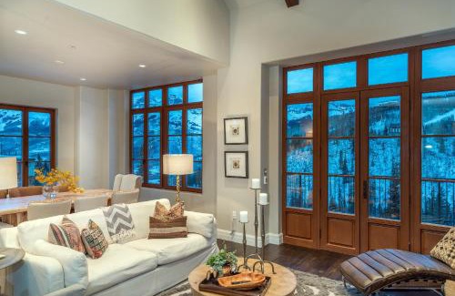 Mountain Village Apartment | Indulge in Villas at Cortina Penthouse 10 with Hot Tub