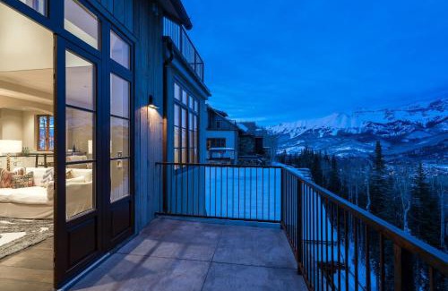 Mountain Village Apartment | Indulge in Villas at Cortina Penthouse 10 with Hot Tub