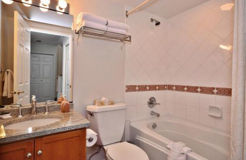 South Pandosy Hotel | Explore the Villas at Eldorado Resort with Private Beach Access
