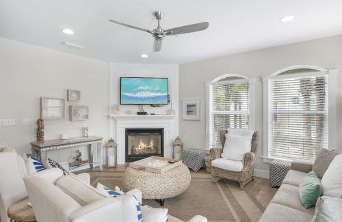 Seacrest Beach Apartment | Experience Villas at Seacrest with Oceanfront Amenities