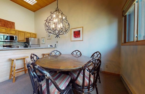 Snowmass Village Condo | Experience Villas at Snowmass Club - Rated 10/10 Stay!
