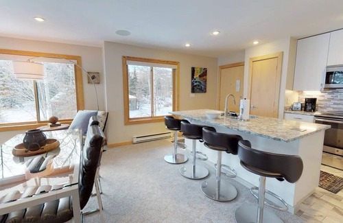 Snowmass Village Condo | Highly Rated Villas at Snowmass Club with Pool & Kitchen
