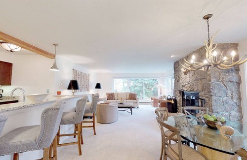 Snowmass Village Apartment | Villas at Snowmass Club: Guest Rated 9.2 with Spa & Pool