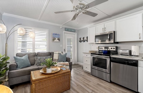 Bradenton Beach Condo | Beachside Bliss at Villas By The Sea #2 on Anna Maria Island