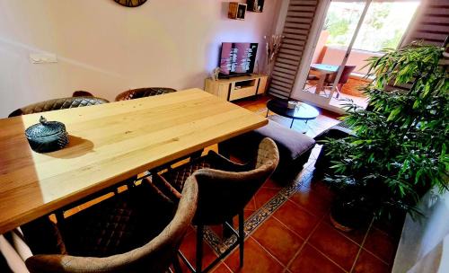 Almerimar Apartment | Guest Rated: Villas de Almerimar Golf with Oceanfront Pool