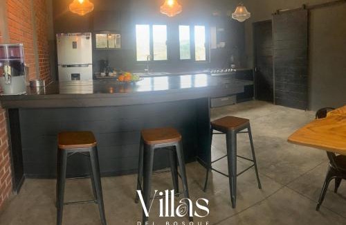 El Pueblito House | Discover Villas del Bosque: Pet-Friendly Retreat with Pool