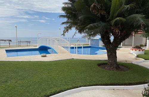 Coyuca de Benitez House | Relaxing Stay at Villas del Pacifico with Spa & Breakfast