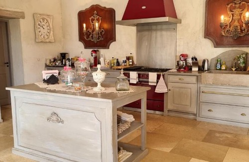 Oppede House | Experience Elegance at Villas du Luberon - Le Mas des Gourmandises