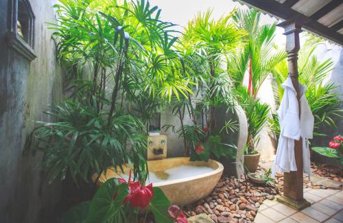 Ahangama Villa | Villas Gabrielle - Luxury colonial style Villa