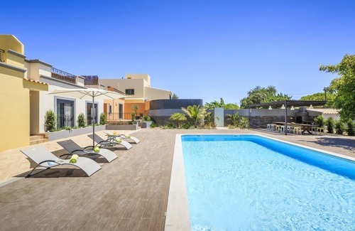 Olhao Apartment | Inviting Villas Marim Jay Studio with Pool & Kitchen