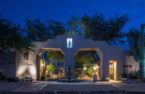 Las Lomas Apartment | Idyllic Villas of Cave Creek: Pet-Friendly & Ocean Views