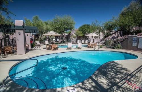 Las Lomas Apartment | Idyllic Villas of Cave Creek: Pet-Friendly & Ocean Views