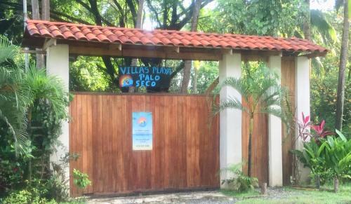 Parrita House | Relax at Villas Playa Palo Seco with Oceanfront Views