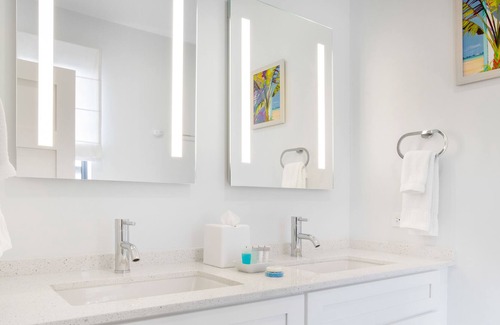 Durants Apartment | Villas & Suites at Beach View