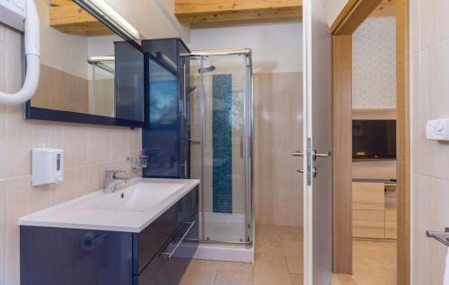 Rezanci Villa | Elegant Villas Vea Histria: Oceanfront Retreat with Pool