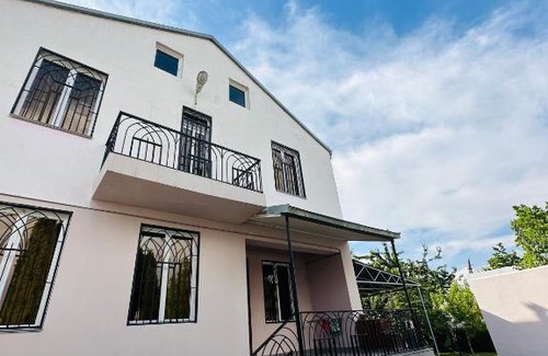 Parakar Villa | Discover VillaSkyHouse: A Family-Friendly 4-Star Retreat