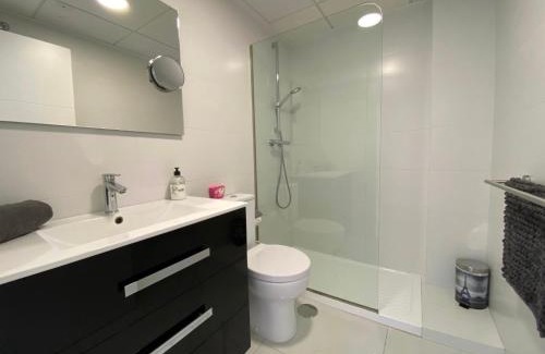 San Fulgencio Apartment | VILLASOL-23: Enjoy Family-Friendly Stay with Pool Access