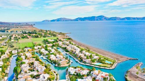 Plepi Villa | Experience Villasonboard Ermioni: Pet-Friendly Villa by the Sea