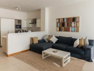 Wolmar Apartment | Oceanfront Escape at Villasun Seafront Apart - Rated 9/10