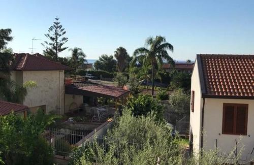 Letojanni Apartment | VillaVita: Ocean View Retreat with Child-Friendly Amenities