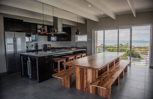 Van Dyks Bay House | Experience VillaVue: Breathtaking Ocean Views & Adventure