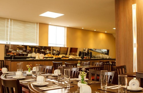 Brumadinho Hotel | Comfortable Ville de Montagne Hotel with Pool & Breakfast