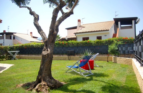 Piana Calzata Villa | Villa Cefalù: Delightful Oceanfront Retreat with Veranda