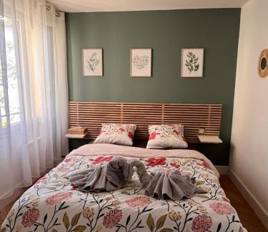 Villemur-sur-Tarn Apartment | Family-Friendly Getaway at Charmant T2 - Ideal for Kids