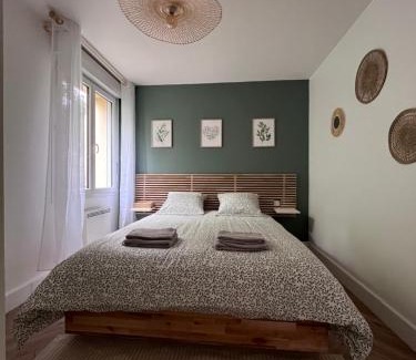 Villemur-sur-Tarn Apartment | Family-Friendly Getaway at Charmant T2 - Ideal for Kids