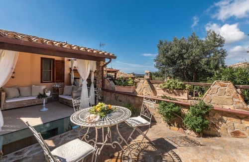 Villasimius Villa | Beachfront Villetta Steps from the Ocean with Free Breakfast
