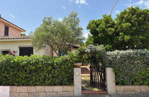 La Conia House | Seaside Retreat: Stunning Views Just Steps from the Beach