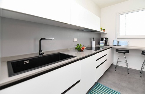 Peschiera del Garda Ski Chalet | Experience Villetta Dolci Home with Pool & Breakfast