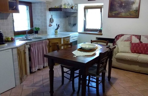 Piandelagotti House | Cozy Villetta degli Abeti: Mountain Retreat with Veranda