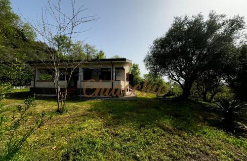 Policastro Bussentino Apartment | Villetta Gentili a due passi dal Mare - Patio e Parcheggio