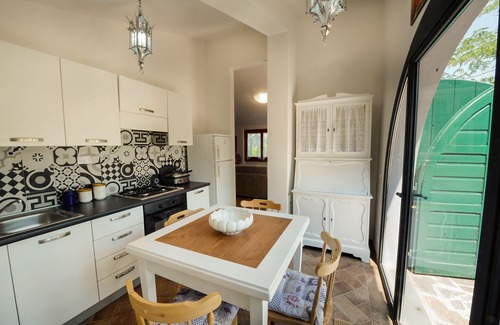 Castelfranco di Sopra Villa | Tranquil Villetta Belvedere: Nature Retreat with Great Amenities