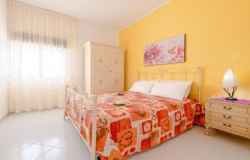 Posto Vecchio Villa | Beachfront Villetta Maredoro: Pet-Friendly Retreat