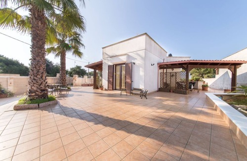 Posto Rosso Villa | Villetta Michela - Salento Reservation