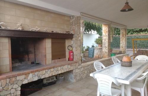 Capilungo Apartment | Discover Villetta Simo: Guest Rated 9/10 with Ocean Views