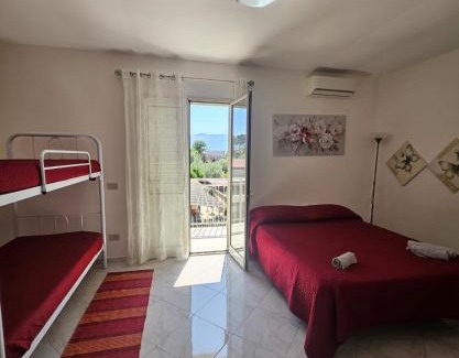 Capaci House | Family-Friendly Villetta Spina with a 9.3/10 Rating