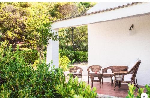 Castelsardo House | Oceanfront Escape at Villetta sul mare a Punta Tramontana