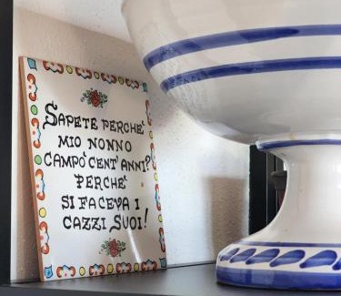 Caronia House | Beachfront Villetta sul mare with Pool and Ocean Views