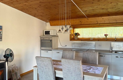 Tremosine Villa | Relaxing Villetta Ulivi Residence with Lake View & Breakfast