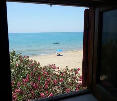 Licata House | Pet-Friendly Getaway at Villino al Poggio di Guardia