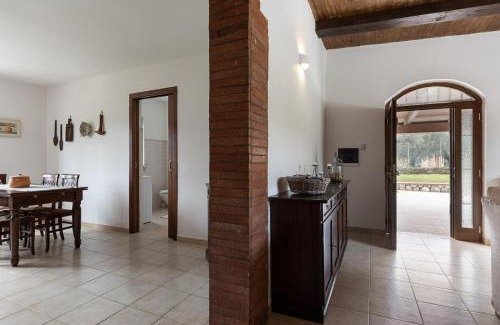 Gaeta Villa | Experience Bliss at Villino degli Ulivi - Pet Friendly Retreat