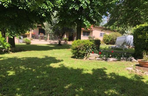 Campagnano di Roma Villa | Relaxing Oceanfront Stay at Villino Indipendente I Tigli