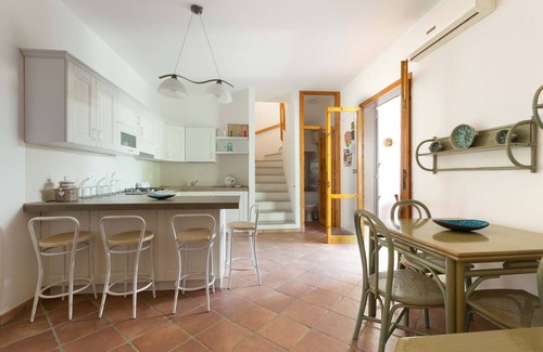 Torre dell'Orso House | Inviting Oceanfront Getaway: 3017 Villino Pepe Rosa