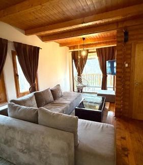 Matiçan Villa | Beautiful Villzone with Expansive Garden & Family Friendly
