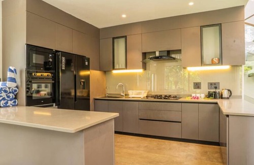 Grand Morrod Villa | Vilmaris 4BHK Saligao with Private Pool & Jacuzzi