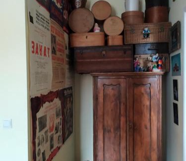 Mukachevo House | Family-Friendly Vilni Kimnaty with Kitchen Amenities