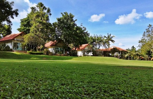 Tha Yang Hotel | Cozy Vimannam Resort with Ocean View and Family Amenities